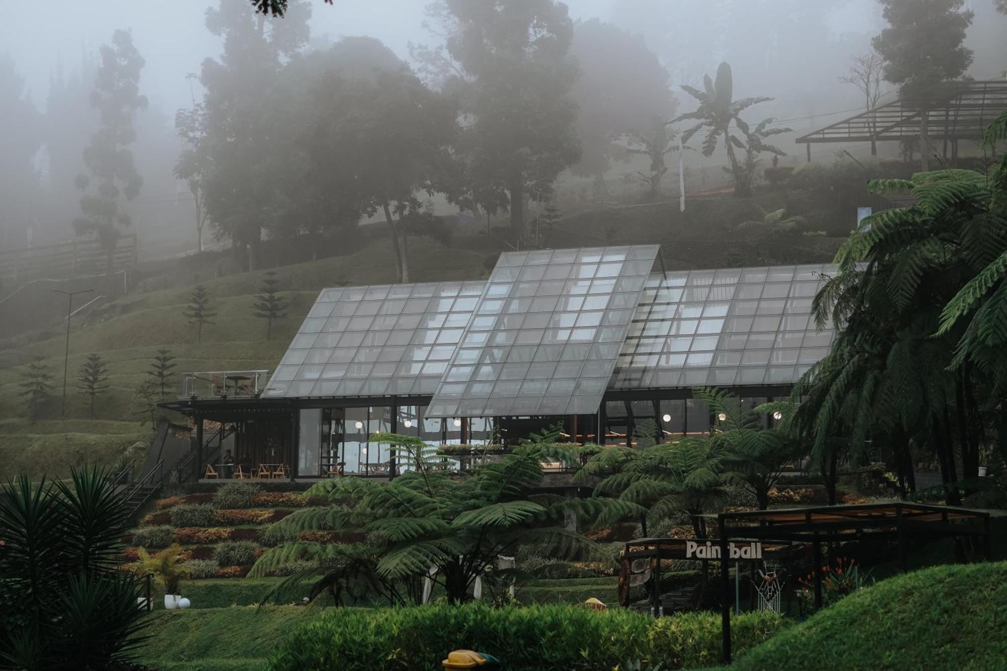 Damar Langit Resort Cisarua Exterior foto