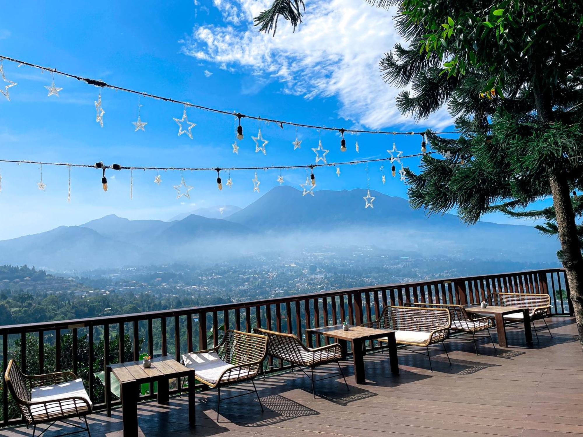 Damar Langit Resort Cisarua Exterior foto