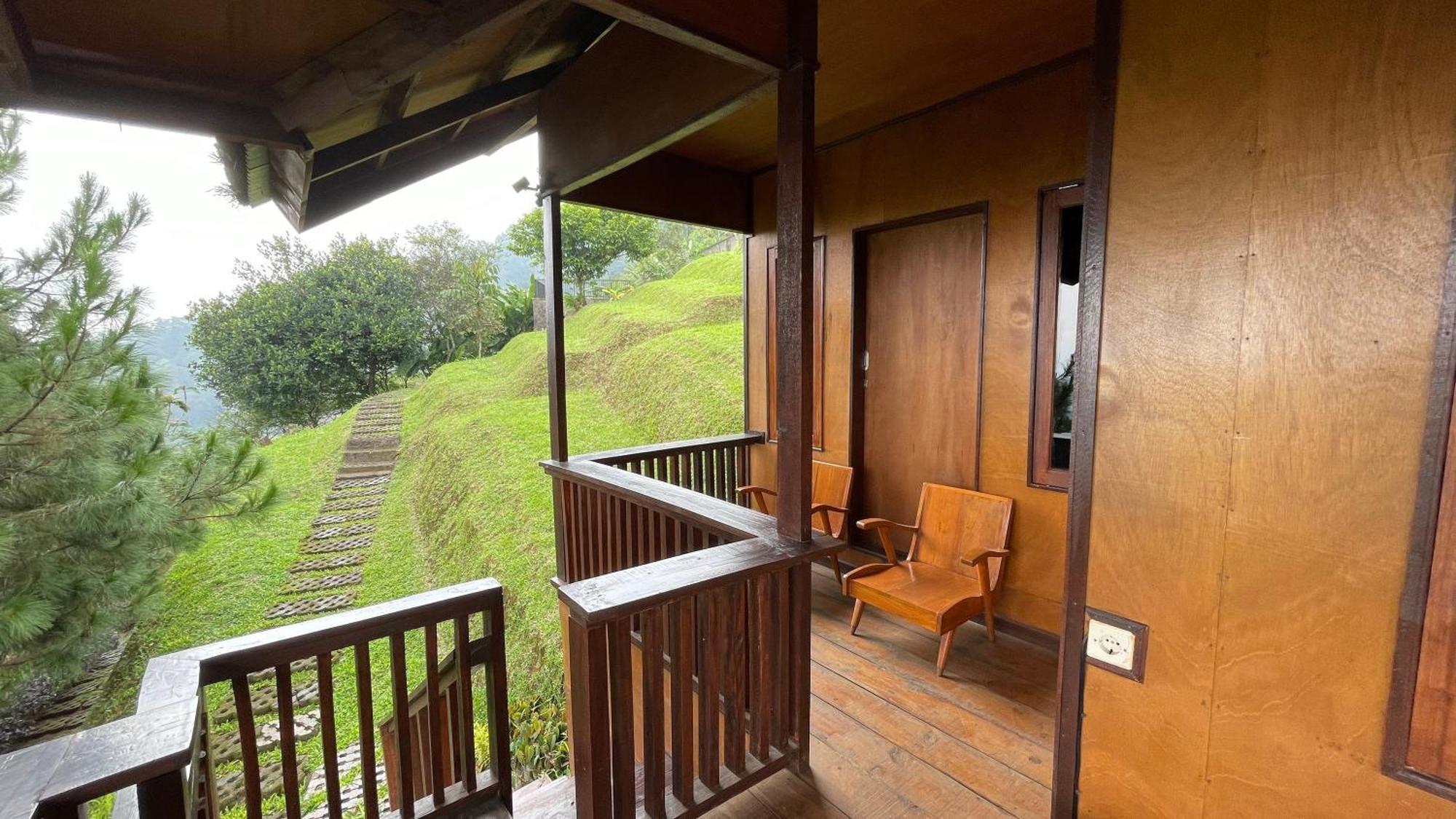 Damar Langit Resort Cisarua Exterior foto